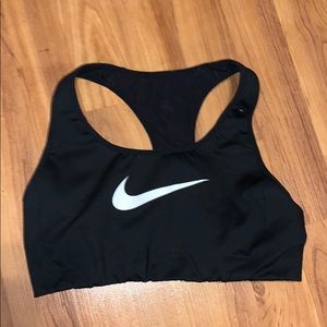 nike black sports bra